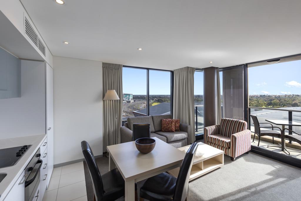 Oaks Adelaide Horizons Suites Exterior foto